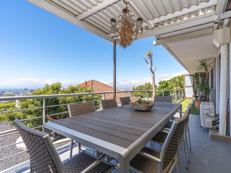 Large Family Home in Leafy Oranjezicht - Photo 8