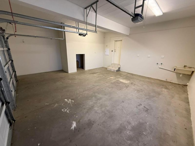 LARGE FAMILY HOME IN A DESIRABLE STREET OF OLYMPIA - Photo 8