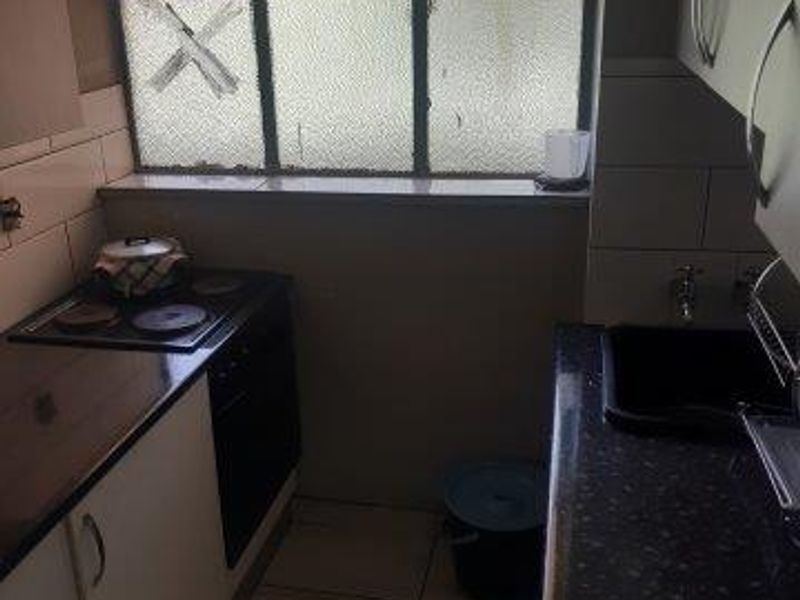 Perfectly Located Investors Dream !!! - Photo 10