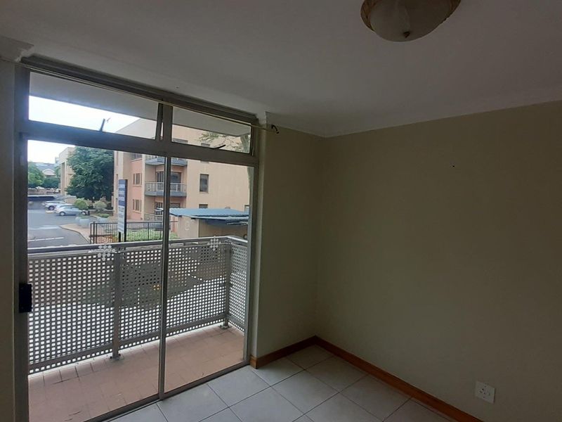 2 Bedroom to rent in Hatfield - Photo 10