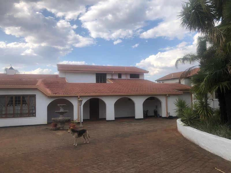 Rooms to Rent in Waterkloof Ridge - Photo 2