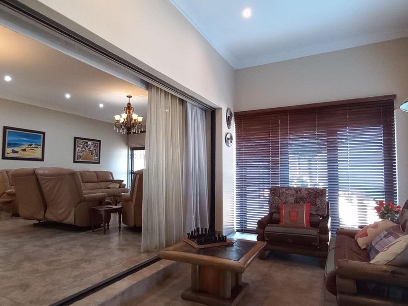 Spacious entertainer stacked with lifestyle advantages – A secure investment for the future - Photo 10