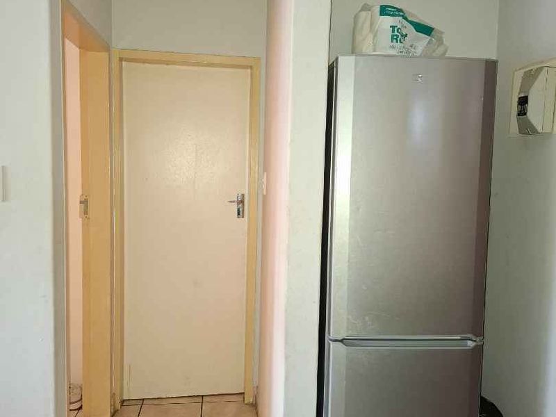 1 Bedroom apartment to rent in Kempton Park - Photo 4