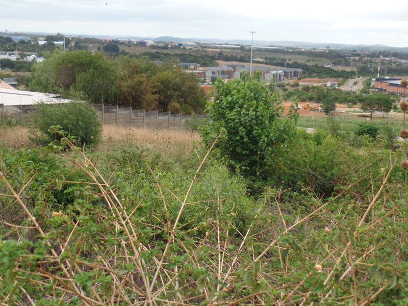 Spacious vacant stand in Erasmuskloof - Photo 4