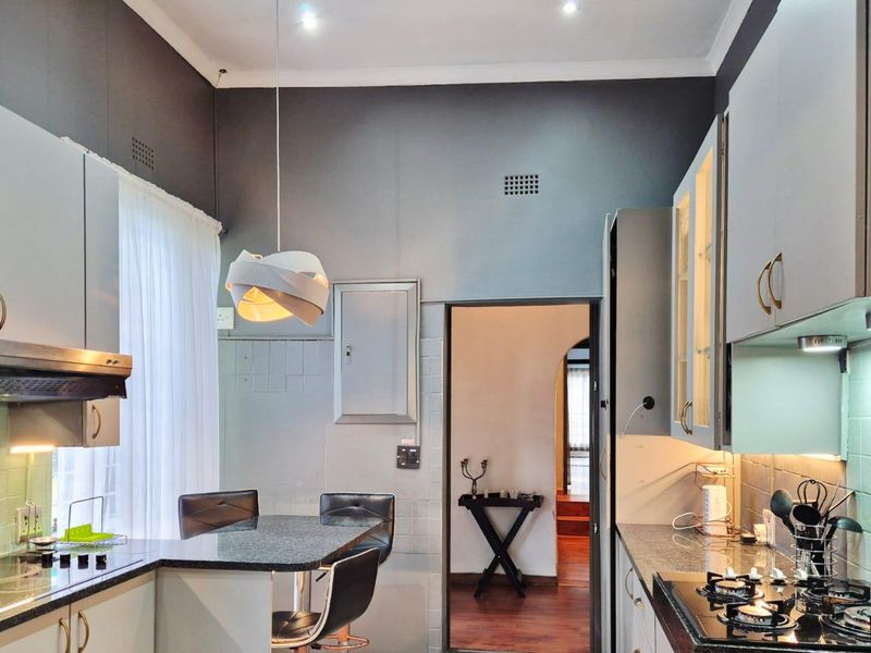 Perfect for Extended stay Unique rental furnished Home with great facilities - Photo 9