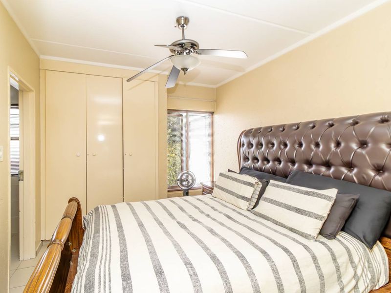 Smart Investment: Neat 1-Bedroom Apartment! - Photo 9