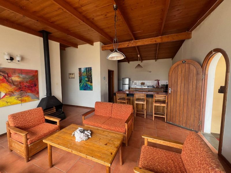 FOR SALE: 3 BEDROOM HOUSE WITH FLAT FOR SALE IN VINETA, SWAKOPMUND, NAMIBIA - Photo 2