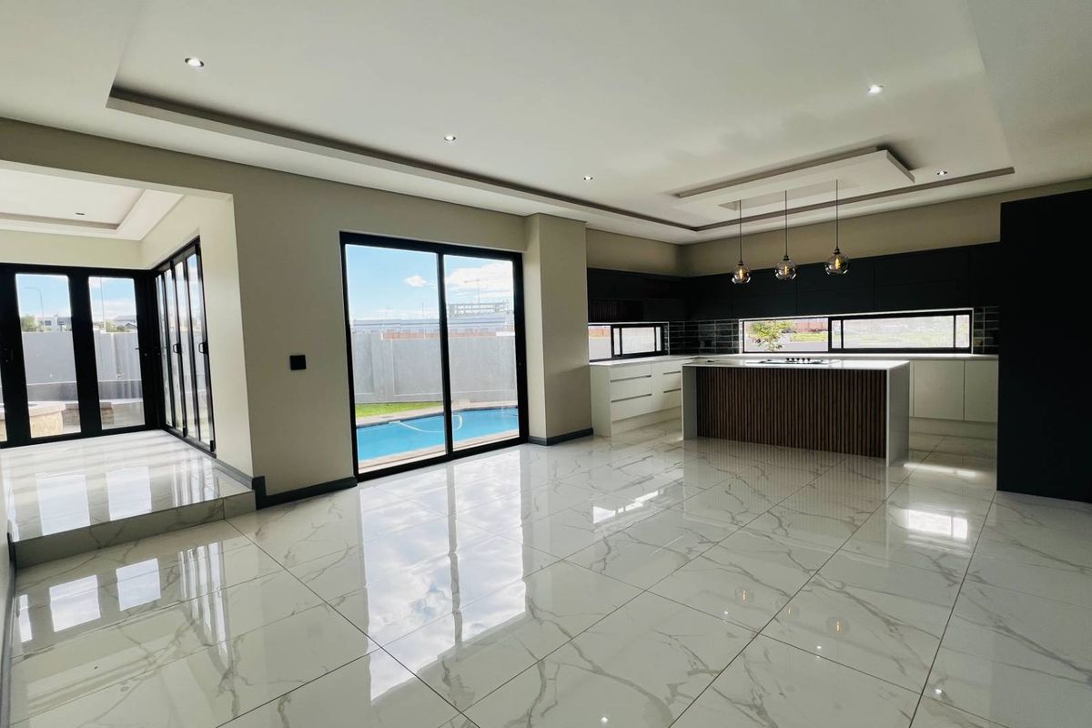 No Transfer Duties- Brand-New Luxury 4 Bedroom Designer Home with Pool, Balconies & Boma – Walk to New Mall Opening Oct 2026 - Photo 5