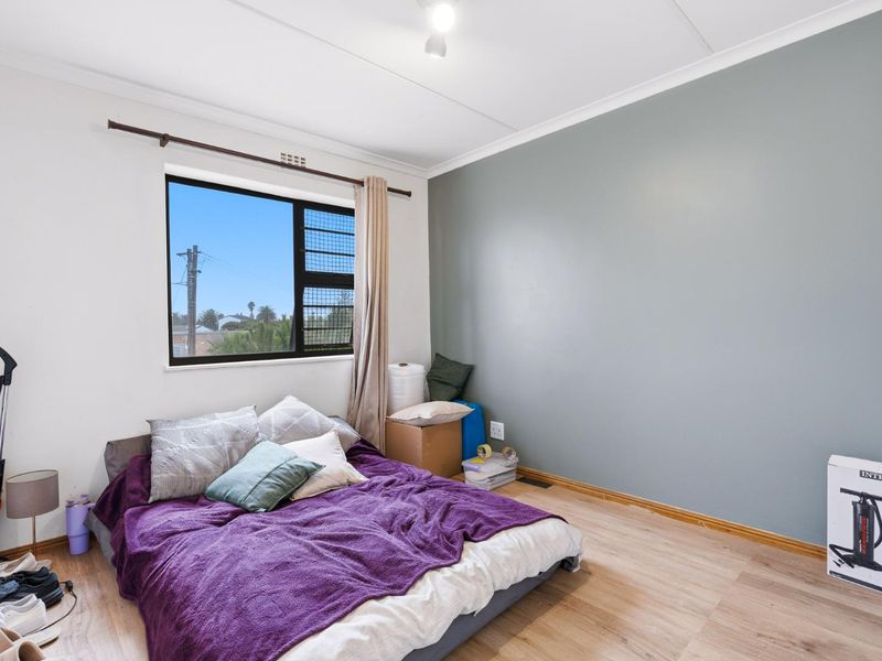 Cozy First-Floor Apartment - Steps from the Beach & Cafés - Photo 8