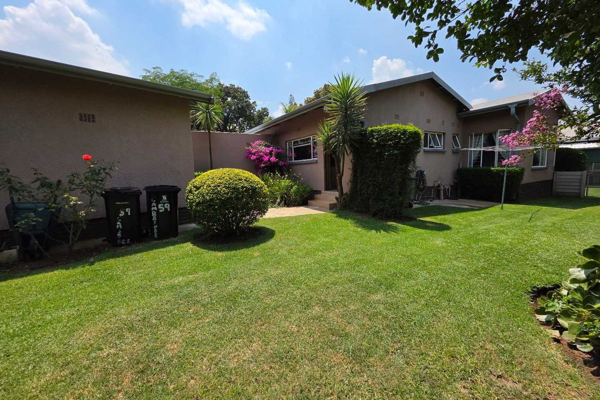 Secure, Spacious Living with Income-Generating Flatlet - Photo 5