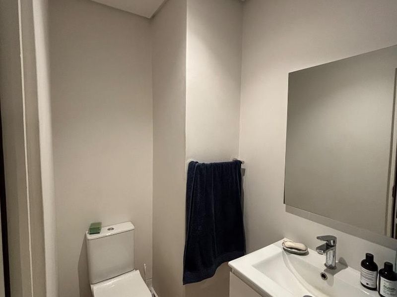 Modern 1 Bedroom Fully Furnished Apartment To Rent - Photo 5