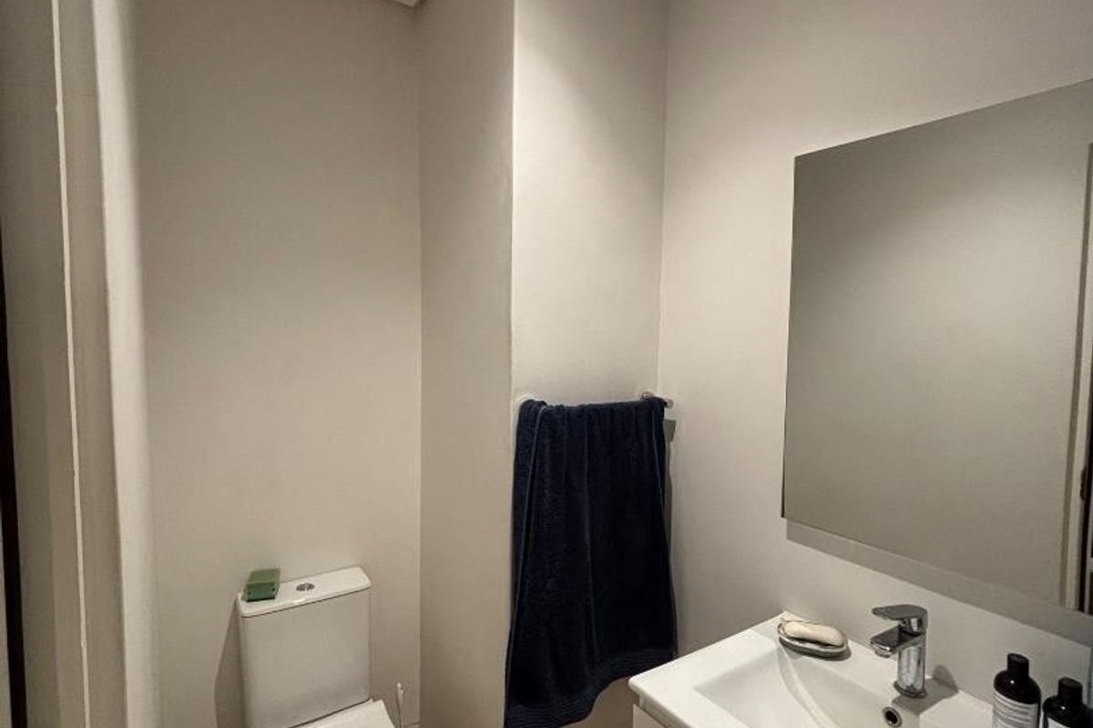 Modern 1 Bedroom Fully Furnished Apartment To Rent - Photo 5
