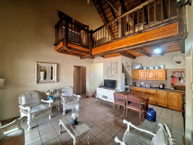 Modern Meets Rustic: Your Bushveld Sanctuary Awaits - Photo 9