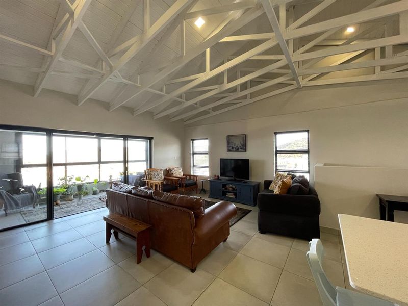 December Holiday Getaway in Mossel Bay, Island View - Sleeps 7 - Min 4 night stay - Photo 10