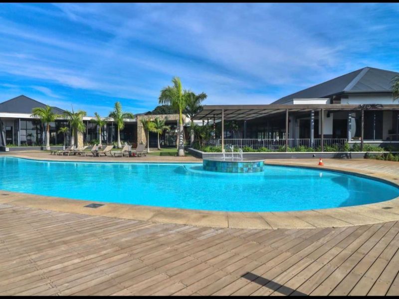 LUXURY LIFESTYLE - Photo 2