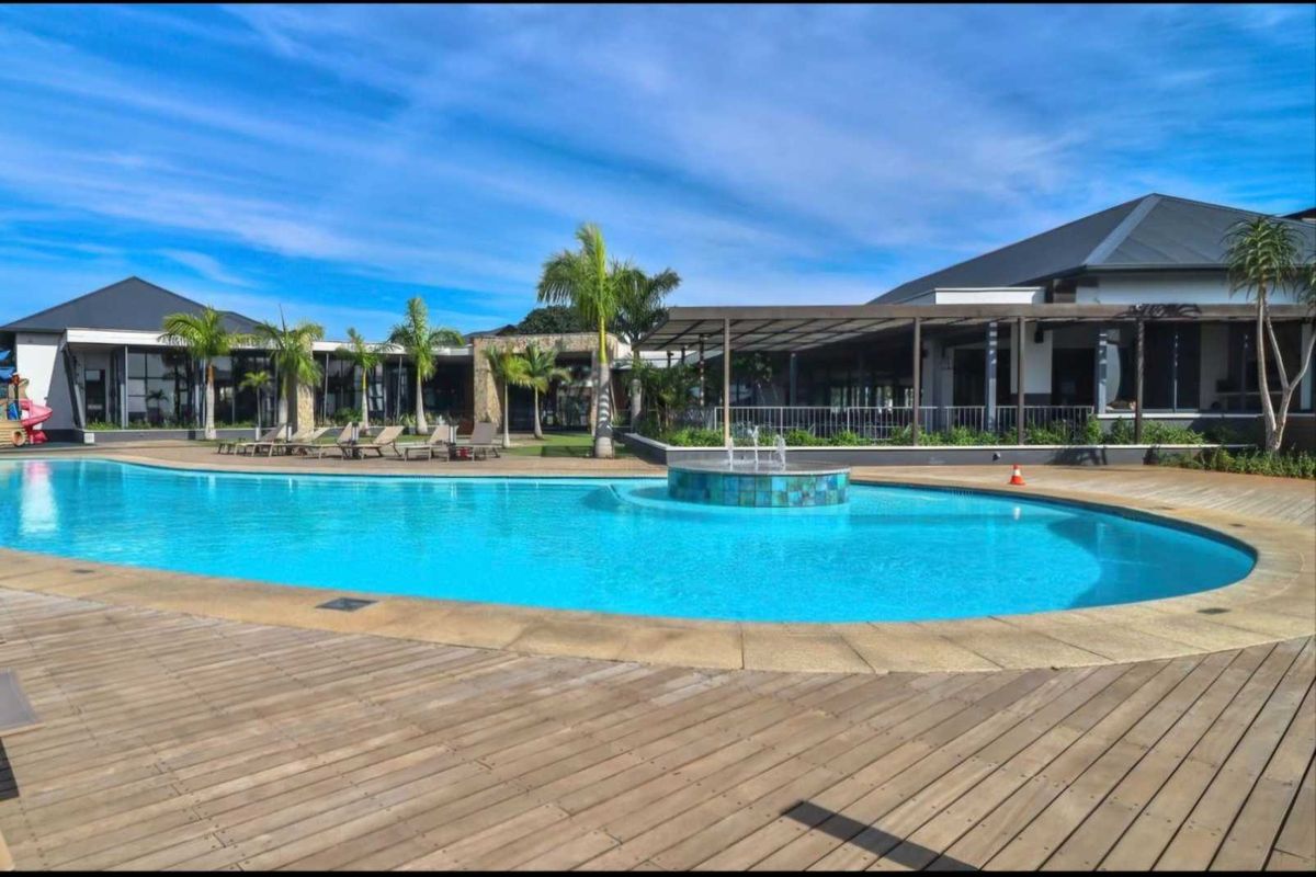 LUXURY LIFESTYLE - Photo 2