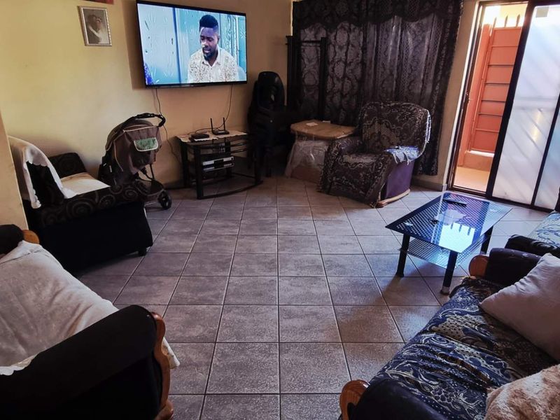 Gorenagab 3 bedroom house with double garage - Photo 1