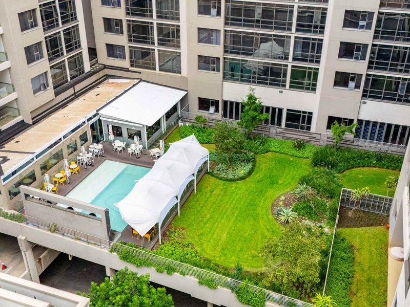 Spectacular Sunsets & Skyline Views from Your Penthouse! - Photo 4