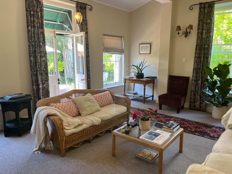 HIDDEN GEM IN THE HEART OF CLAREMONT - Photo 6