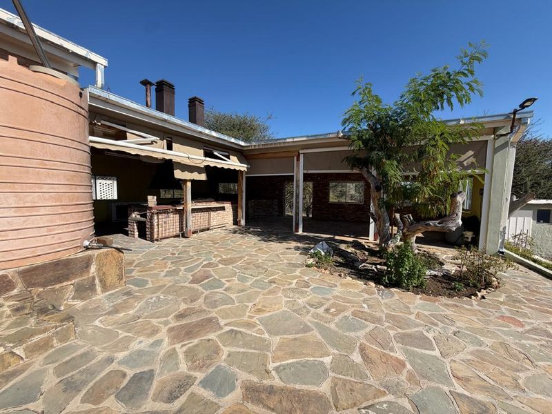 🔥 PRIME INVESTMENT OPPORTUNITY FOR SALE - BRAKWATER🔥 - Photo 2