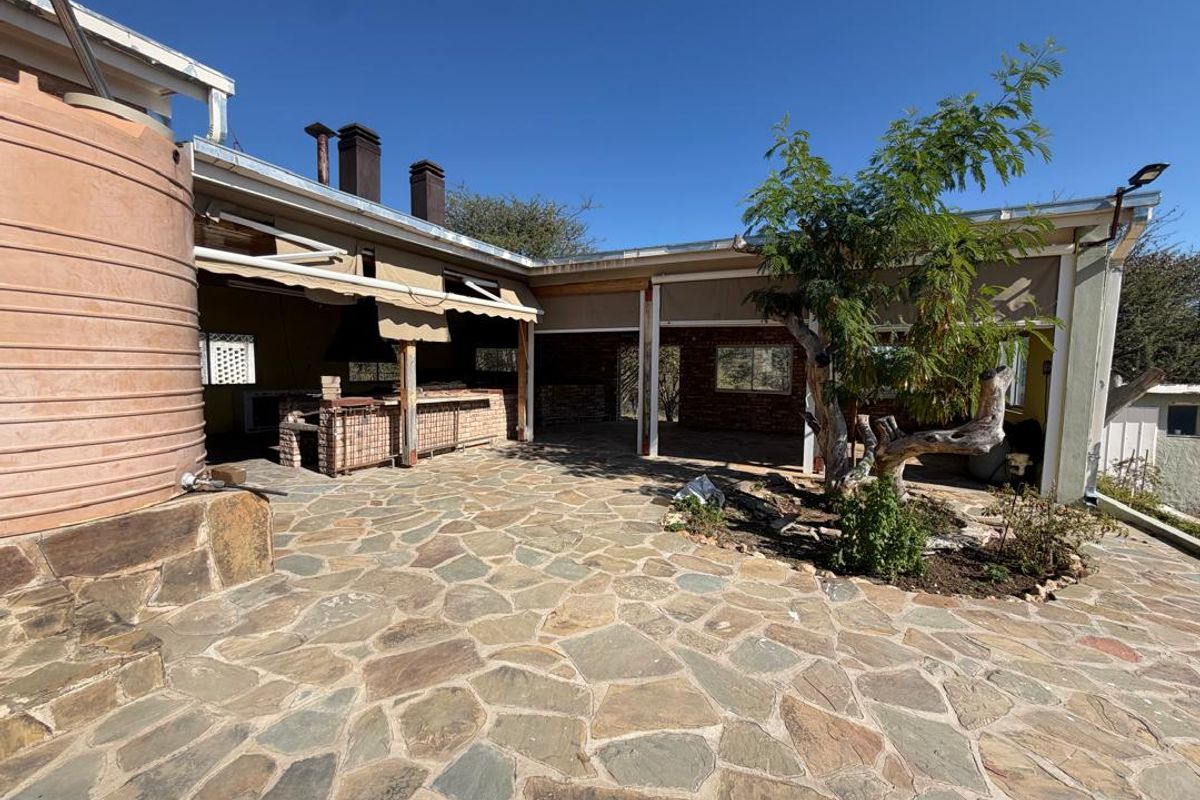 🔥 PRIME INVESTMENT OPPORTUNITY FOR SALE - BRAKWATER🔥 - Photo 2