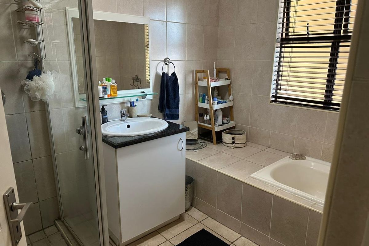 VERY NEAT PENTHOUSE OVERLOOKING THE GOLF COURSE - Photo 3