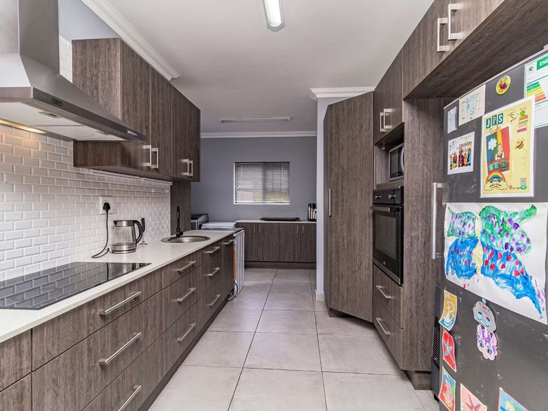 Full Title Retirement Living - Photo 9