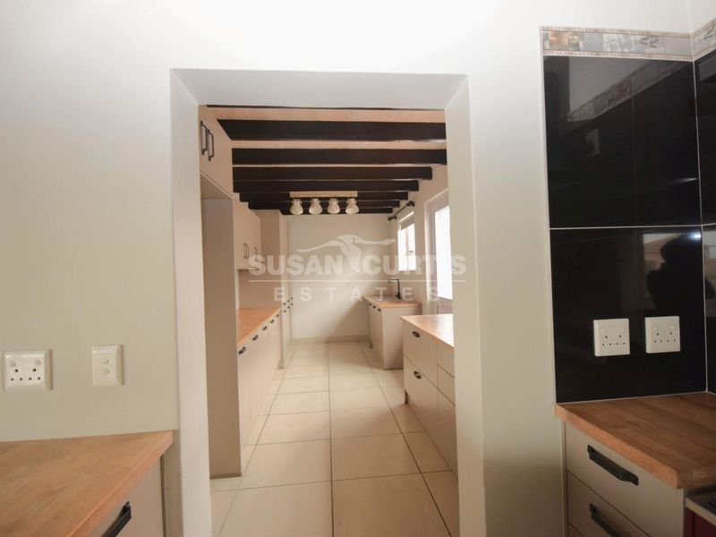 Spacious double story house near the Mall and beach - Photo 7