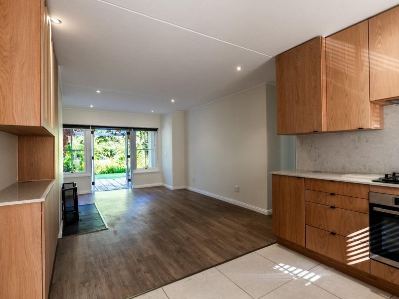 Beautifully Renovated 2-Bedroom Apartment in La Petite Provence Estate - Photo 4