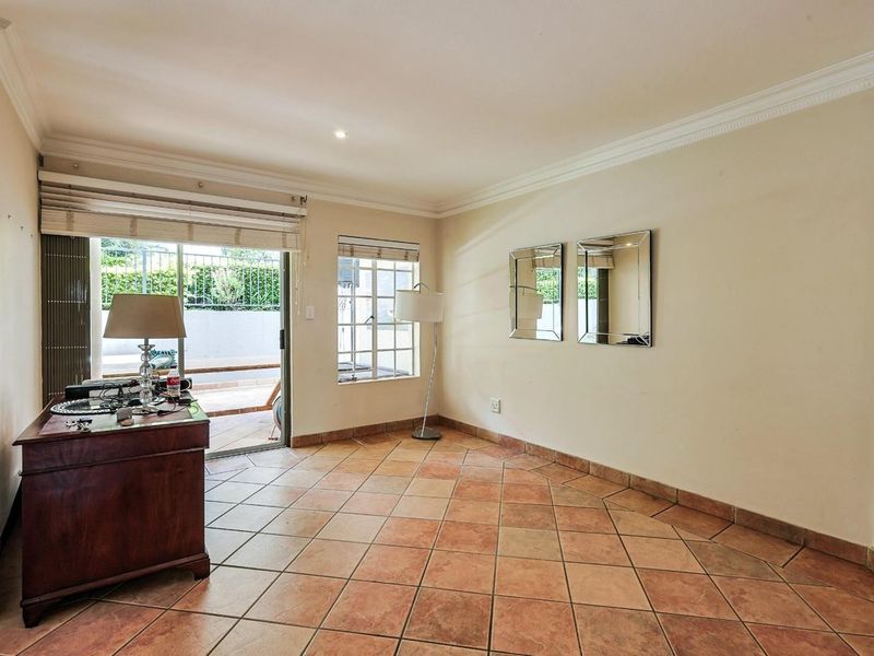 Timeless Elegance & Modern Luxury in an Exclusive Radcliffe Heights Enclave - Photo 7