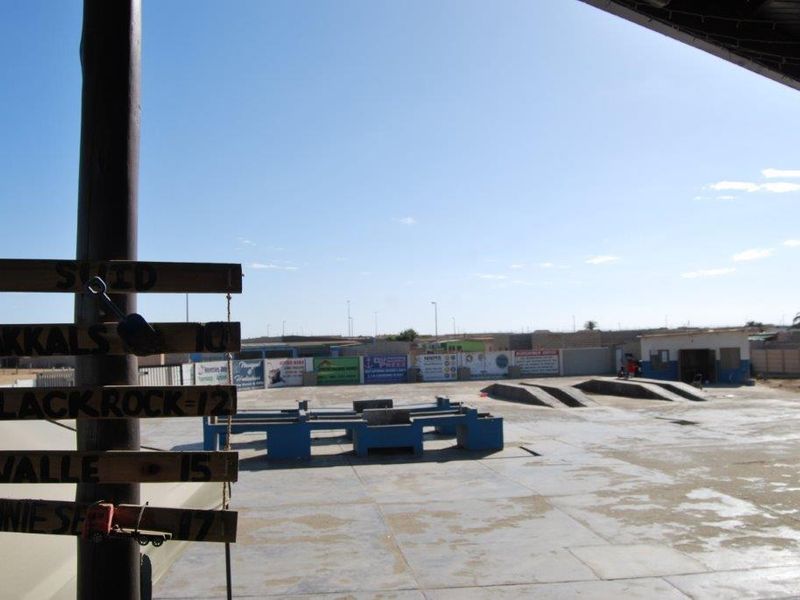 World renowned Skubbe Bar for sale - Photo 5