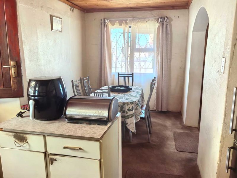 3 Bedroom Home, Avon, Elsies River - Photo 8