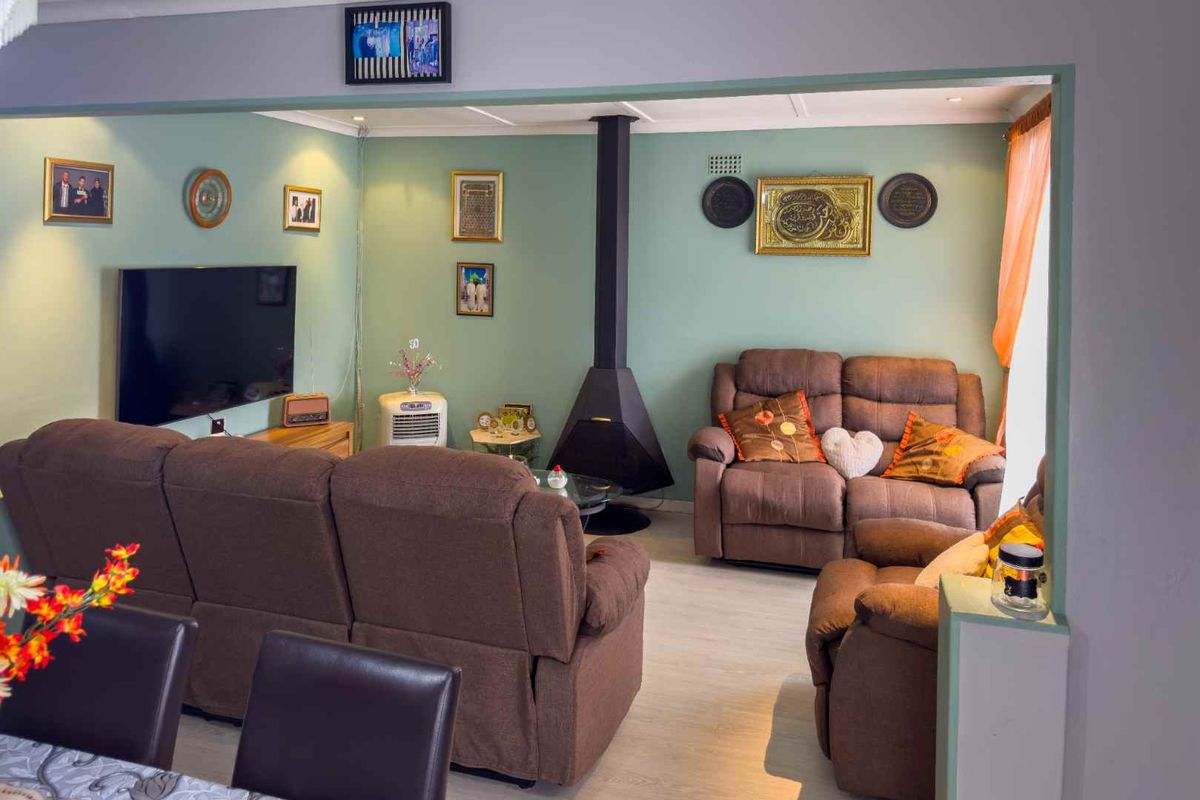 Cozy meets functionality in this stunning property! - Photo 5