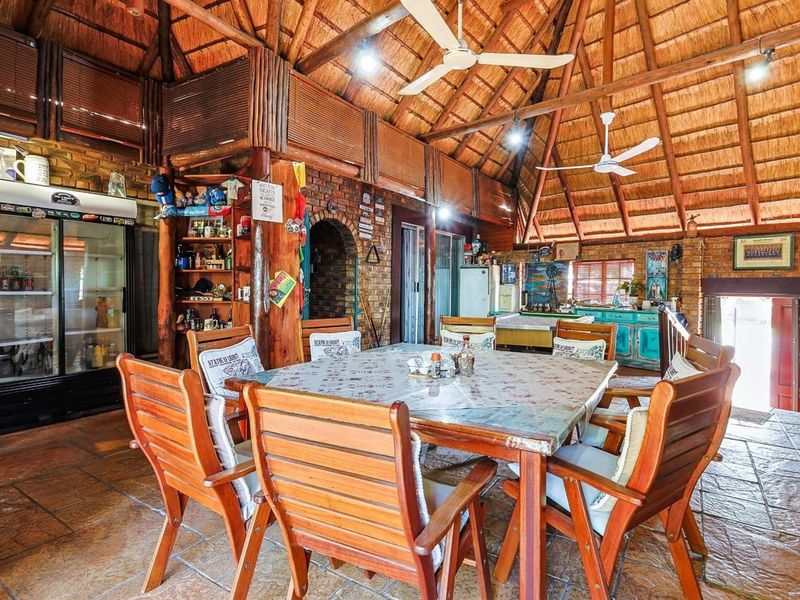 Spacious Family Home with Flatlet - Photo 6