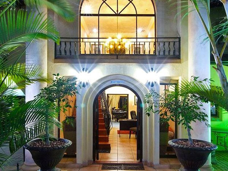 House For Sale in Umhlanga Central - Photo 2