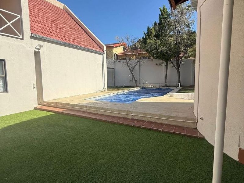 Beautiful freestanding house for sale in Ludwigsdorf - Photo 5