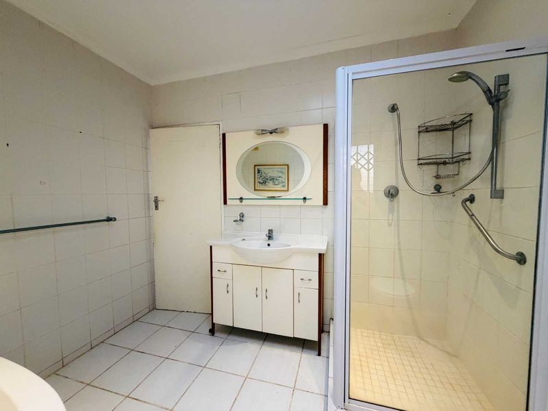 Hendra - Spacious Cottage in Glen Hills with Incredible Extra's - Photo 9