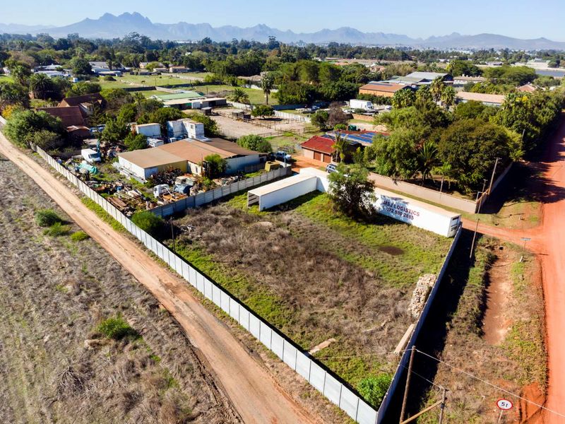 Create your dream off-the-grid home on this spacious rural property in the highly sought-after Joostenbergvlakte - Photo 6