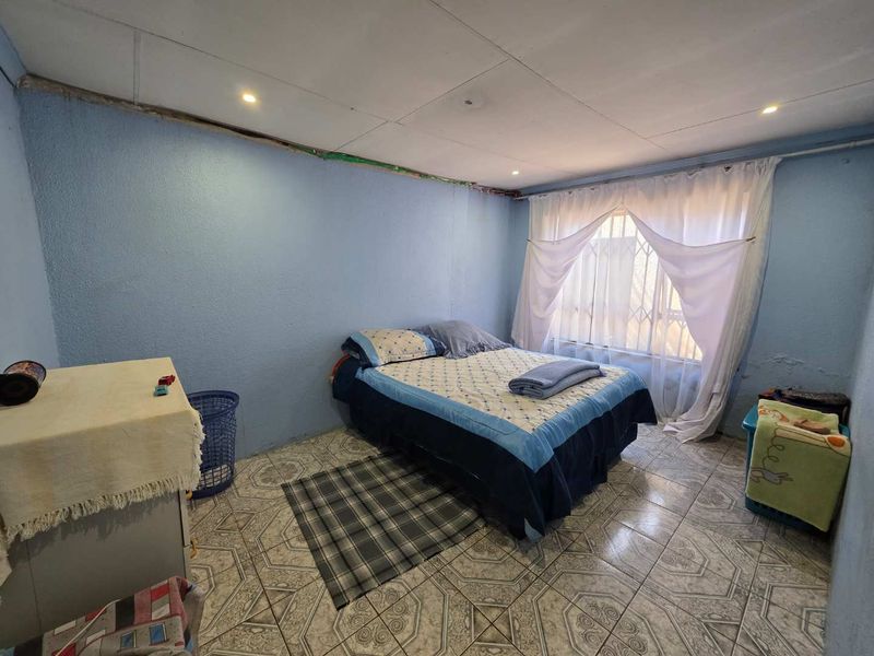 3 Bedroom House For Sale in Tsakane - Photo 5