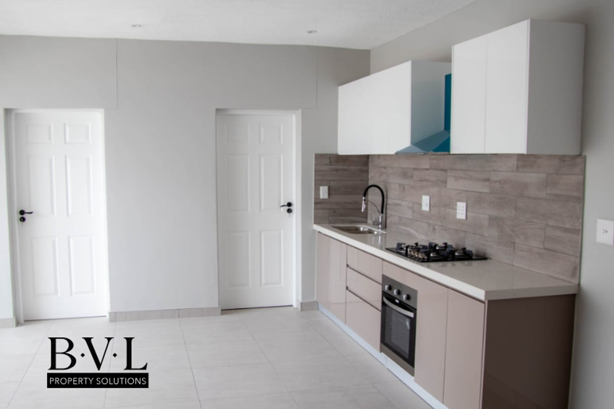 OCEAN VIEW, EXT 39 TWO BEDROOM TOWNHOUSE FOR SALE - Photo 2