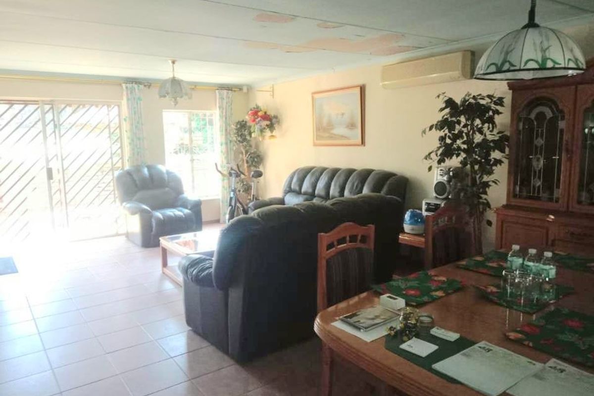 3 Bedroom House for Sale in Mulbarton - Photo 5