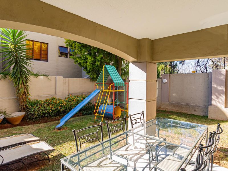 Family Focused 2 Bedroom Apartment For Sale - Photo 2