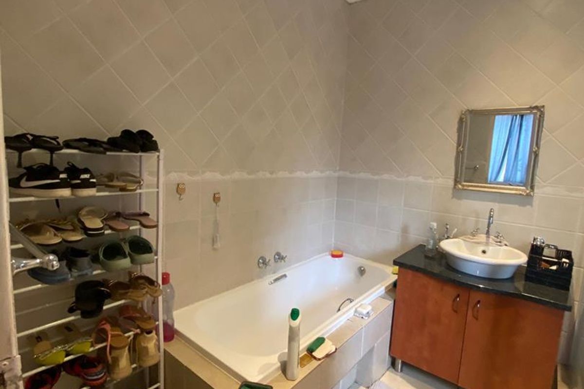 Two bedroom apartment for sale - Photo 4