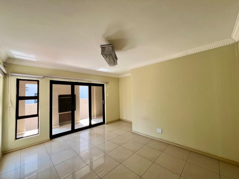 For Sale: Stunning Double-Story 5-Bedroom, 3-Bathroom Family Home - Photo 5