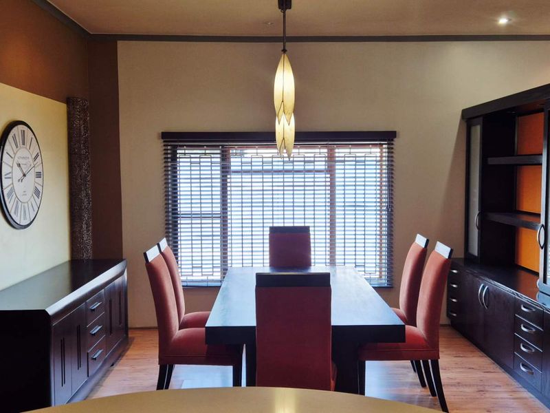 Exclusive Sole Mandate!  This Elegant & Modern Family Home with Luxury Finishes for Sale in Okahandja! - Photo 5