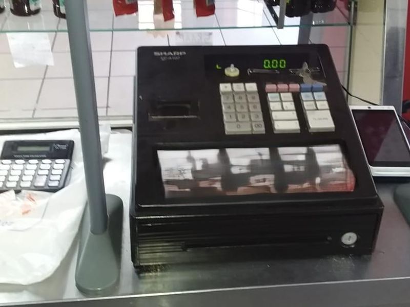 FULLY EQUIPT BUTCHERY . VERY WELL ESTABLISHED.  31 YEARS UP AND RUNNING.  LOJAL CLIENT BASE. - Photo 10