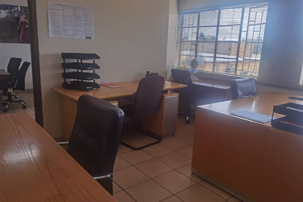 Commercial property for sale in monument road kempton park - Photo 4