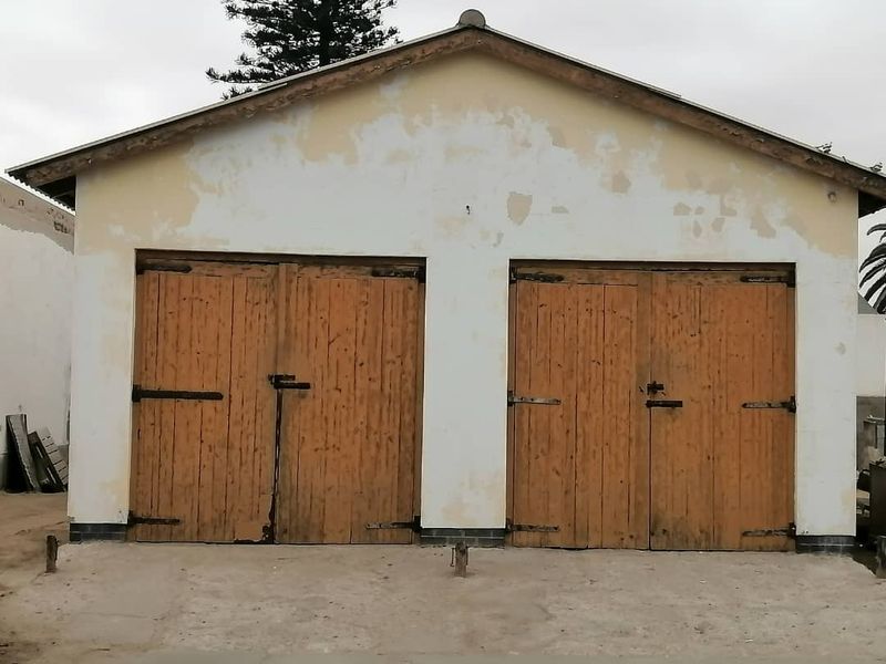 Located in the CBD close to Shops! - Photo 2