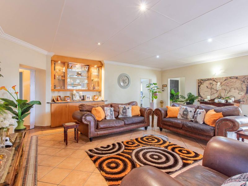 Charming Noordheuwel Living - Photo 4