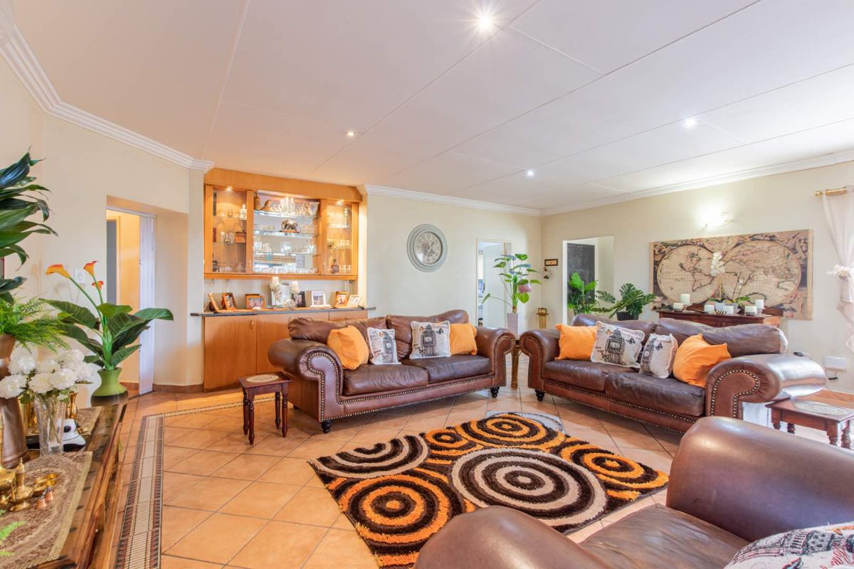 Charming Noordheuwel Living - Photo 4